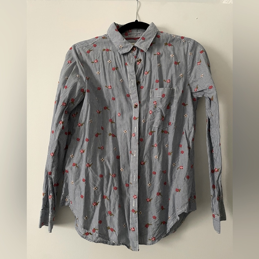 Maeve by Anthropologie striped embroidered button down shirt
